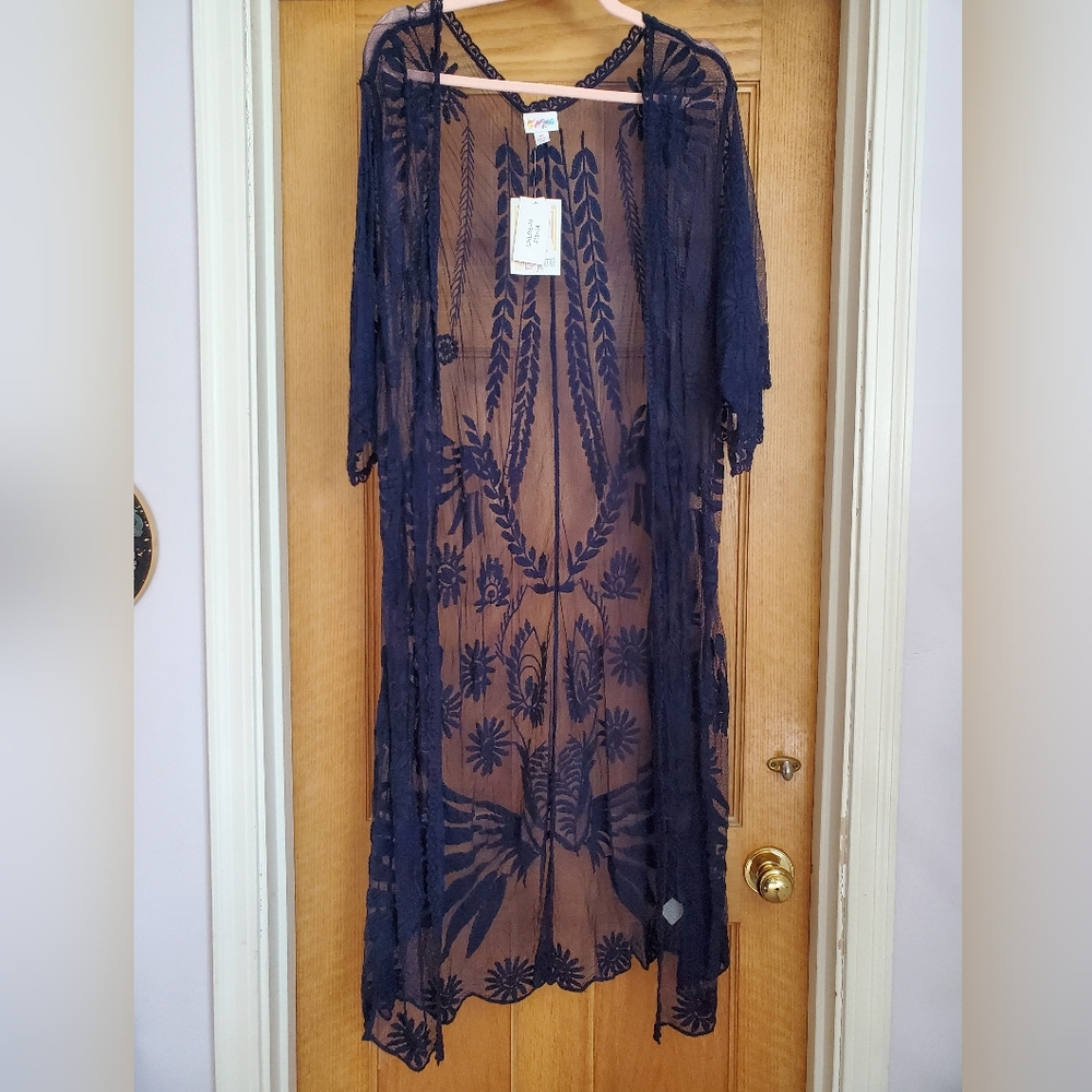 NWT Medium Lularoe Chloe